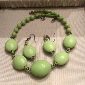 BUNDLE 3 for $10
Retro lime green beaded necklace earrings set BUNDLE 3 for $10